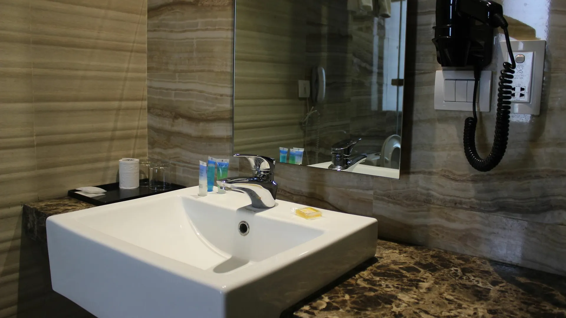 Platinum Hotel And Spa Kathmandu 3*,